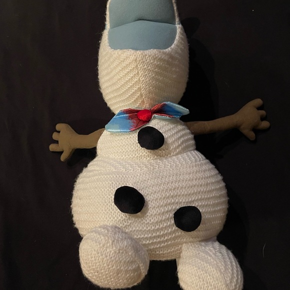 Knit Olaf 18” Disney store - Picture 2 of 5